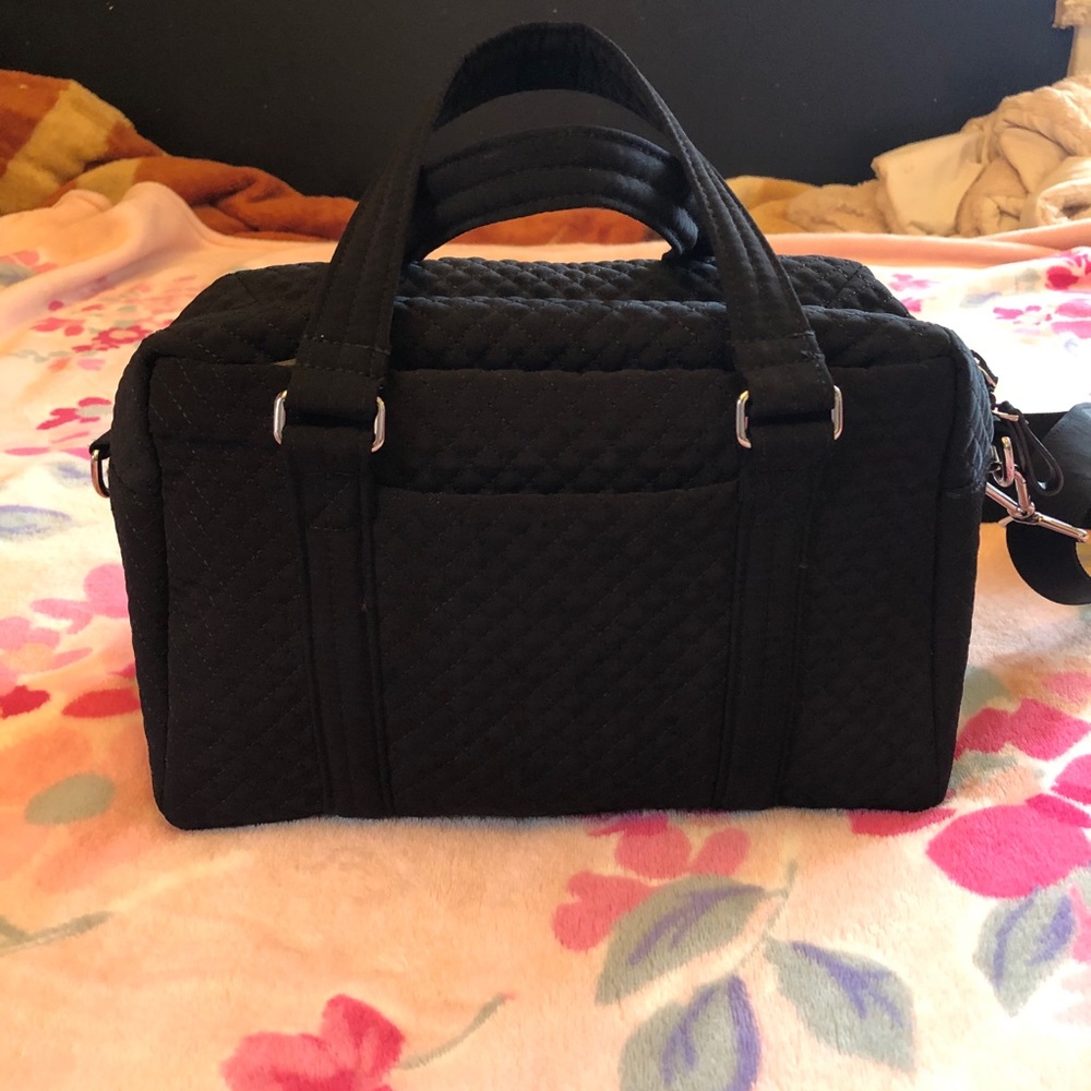 Vera Bradley 100 Handbag (black)
